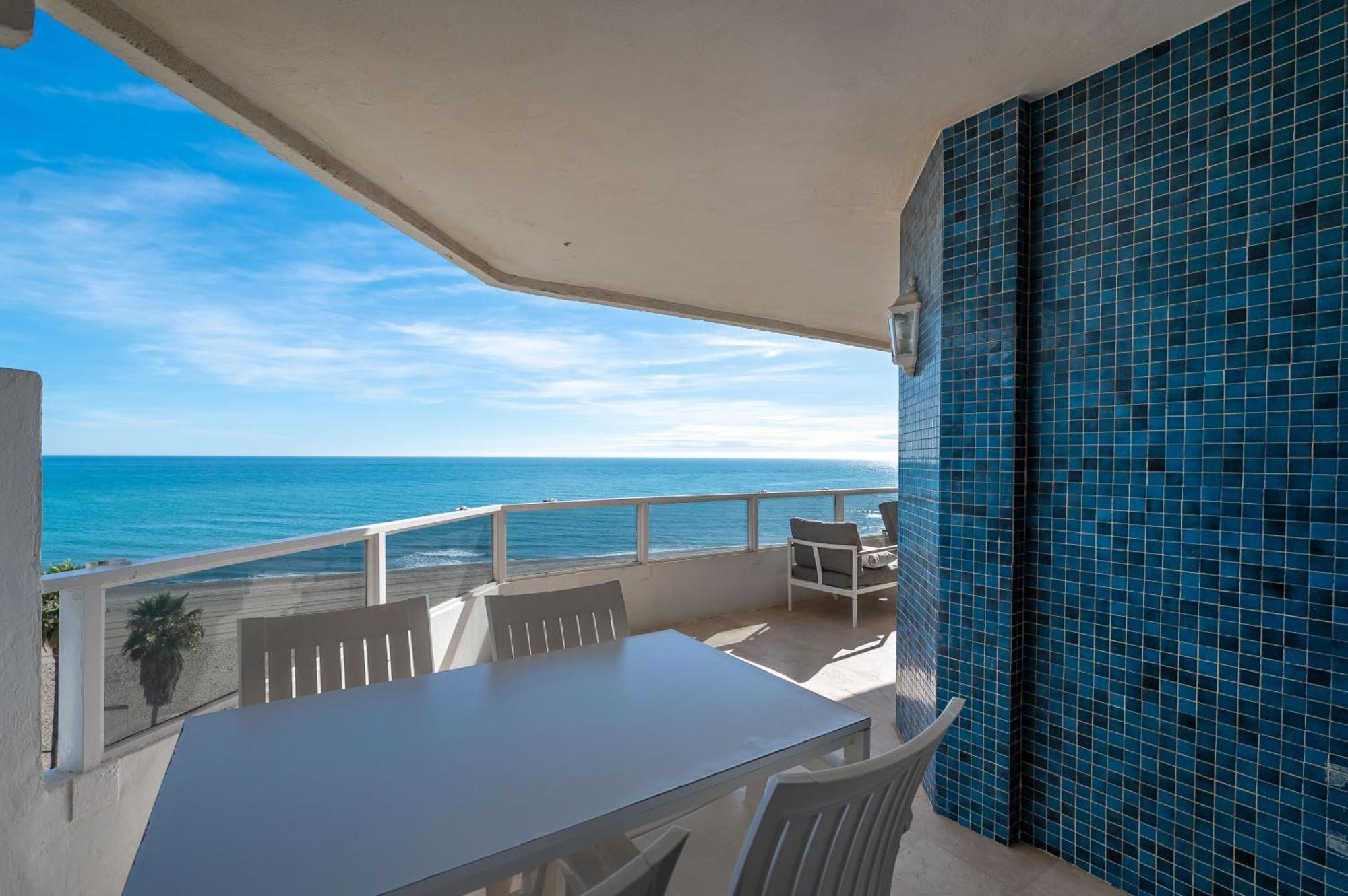 Lxr La Carihuela Sea Views 3Hab Lägenhet Torremolinos Exteriör bild