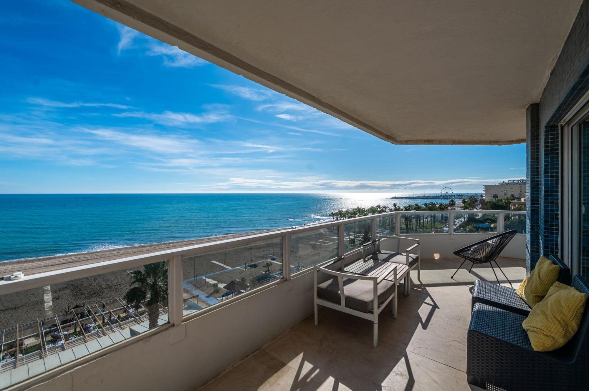 Lxr La Carihuela Sea Views 3Hab Lägenhet Torremolinos Exteriör bild